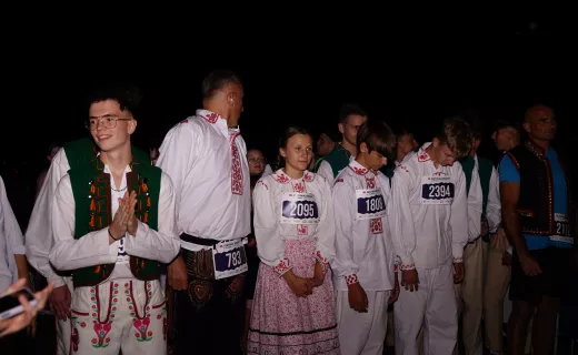 Pobiegli w strojach ludowych po zwycięstwo. Bieg Lachów i Górali rozpoczął 16. Festiwal Biegowy w Piwnicznej - 3